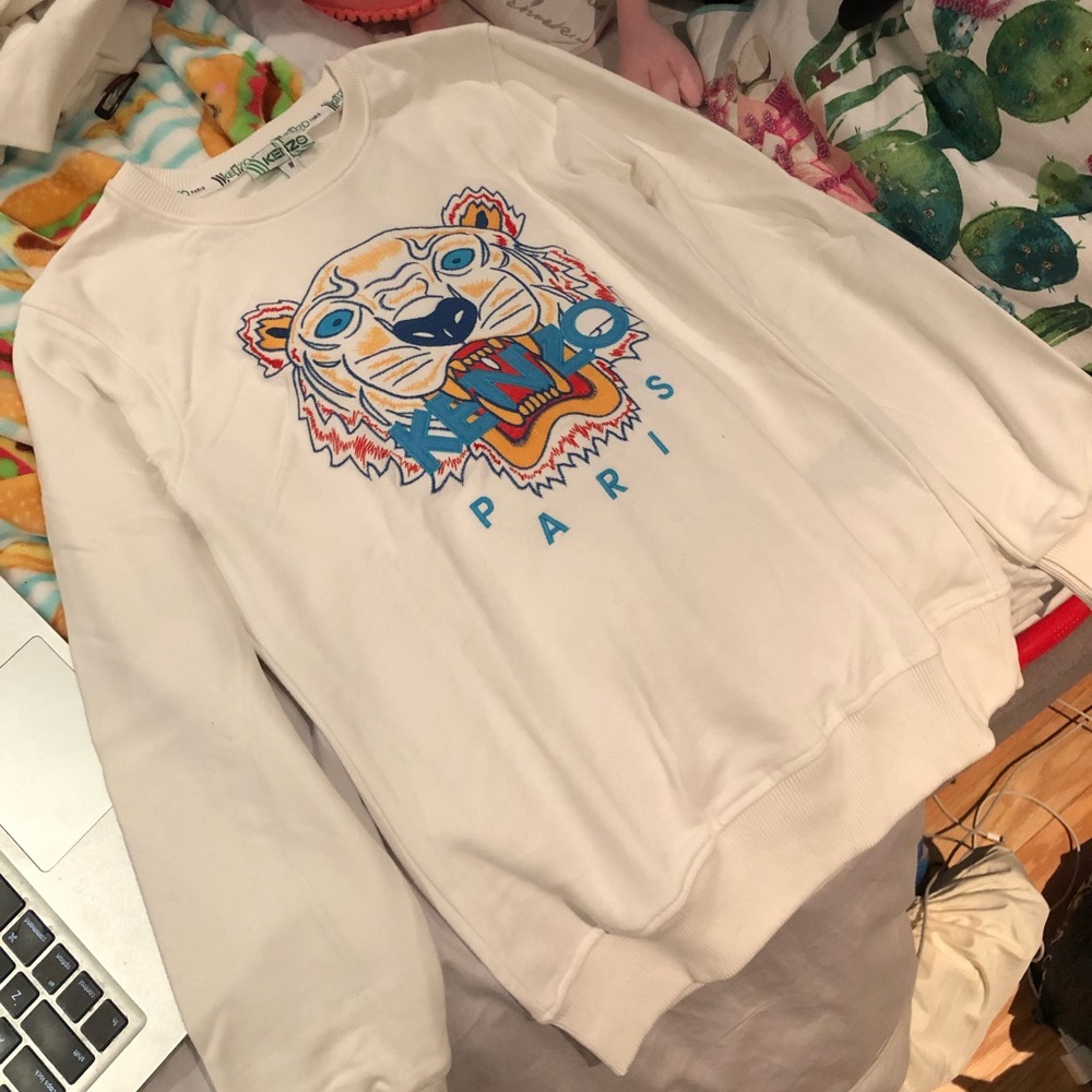 Kenzo Women’s Tiger Paris Sweater Medium